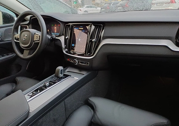 Volvo S60 cena 199714 przebieg: 10, rok produkcji 2024 z Darłowo małe 301